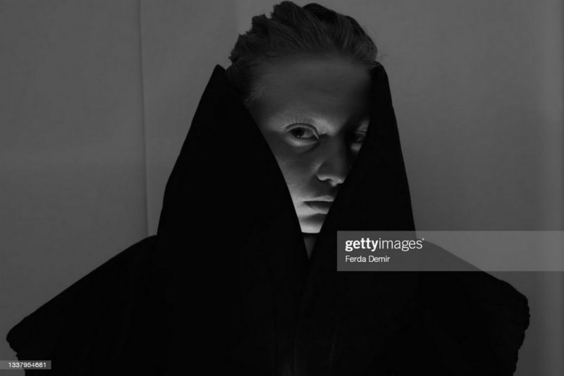 fashionweek, details, runway, designer, model, female, male, style, outfits, trend, lights, backstage, spring, accessories, winter, fall, looks, image, lookbook, editorial, modellife, fashiondays, wear, dress, design, moda haftası, tasarımcı, kadın, erkek, stil, campain, moda, makyaj, saç, makeup, hair, canon, mark4, celebrity, image, portrait, social, media, photographer, fashion photographer, 85mm, 35mm, 70-200mm, still life, fw, film festivali, colourful, shoes, venue, product, shooting, competition, event, concert, actors, celebrities, moda fotoğrafçısı,film festival, paris fashion week, Londra fashion week, Milano fashion week, Paris Fashion week, İstanbul Fashion Week, New York Fashion Week Magazine, stylish, fotoğraf Çekim fiyatı, fotoğraf çekim fikirleri, filtre, seo, ünlü moda fotoğrafçısı, eğitim, staj, defile,