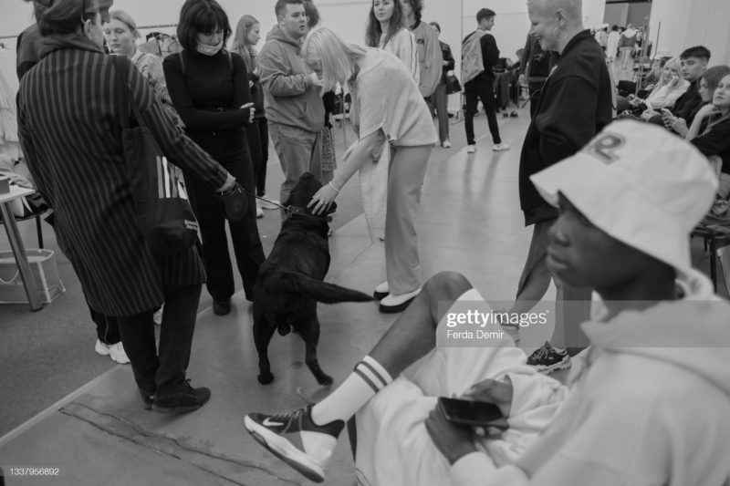 fashionweek, details, runway, designer, model, female, male, style, outfits, trend, lights, backstage, spring, accessories, winter, fall, looks, image, lookbook, editorial, modellife, fashiondays, wear, dress, design, moda haftası, tasarımcı, kadın, erkek, stil, campain, moda, makyaj, saç, makeup, hair, canon, mark4, celebrity, image, portrait, social, media, photographer, fashion photographer, 85mm, 35mm, 70-200mm, still life, fw, film festivali, colourful, shoes, venue, product, shooting, competition, event, concert, actors, celebrities, moda fotoğrafçısı,film festival, paris fashion week, Londra fashion week, Milano fashion week, Paris Fashion week, İstanbul Fashion Week, New York Fashion Week Magazine, stylish, fotoğraf Çekim fiyatı, fotoğraf çekim fikirleri, filtre, seo, ünlü moda fotoğrafçısı, eğitim, staj, defile,