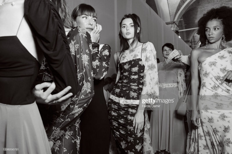 fashionweek, details, runway, designer, model, female, male, style, outfits, trend, lights, backstage, spring, accessories, winter, fall, looks, image, lookbook, editorial, modellife, fashiondays, wear, dress, design, moda haftası, tasarımcı, kadın, erkek, stil, campain, moda, makyaj, saç, makeup, hair, canon, mark4, celebrity, image, portrait, social, media, photographer, fashion photographer, 85mm, 35mm, 70-200mm, still life, fw, film festivali, colourful, shoes, venue, product, shooting, competition, event, concert, actors, celebrities, moda fotoğrafçısı,film festival, paris fashion week, Londra fashion week, Milano fashion week, Paris Fashion week, İstanbul Fashion Week, New York Fashion Week Magazine, stylish, fotoğraf Çekim fiyatı, fotoğraf çekim fikirleri, filtre, seo, ünlü moda fotoğrafçısı, eğitim, staj, defile,